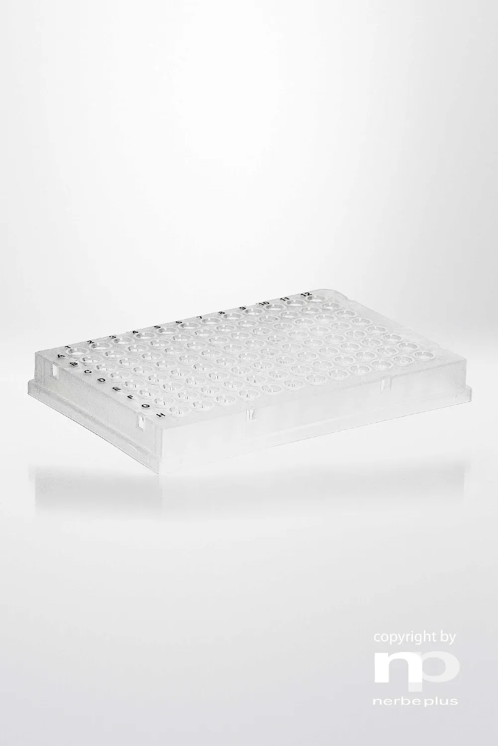 Placas para PCR. NERBE-PLUS. Capacidad: 96x0,2 ml. Tipo: Con faldón. Resist. centrif (g): 6000. Color: Transparente. Esterilidad: PCR Ready. Low profile: Sí. qPCR: Sí