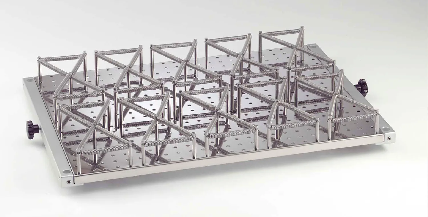 Plato universal equipado con clavijas y muelles de acero inoxidable para 20 matraces Erlenmeyer de 200-300 ml. GERHARDT. Accesorio. Agitadores incubadores Thermoshake y agitadores de plataforma LABOSHAKE