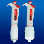 PLURIPET Pro 5000 variable volume autoclavable micropipette. Minimum capacity: 500µl - maximum: 5,000µl. Increment: 20.00µl. It is individually calibrated according to ISO 8655 standard.