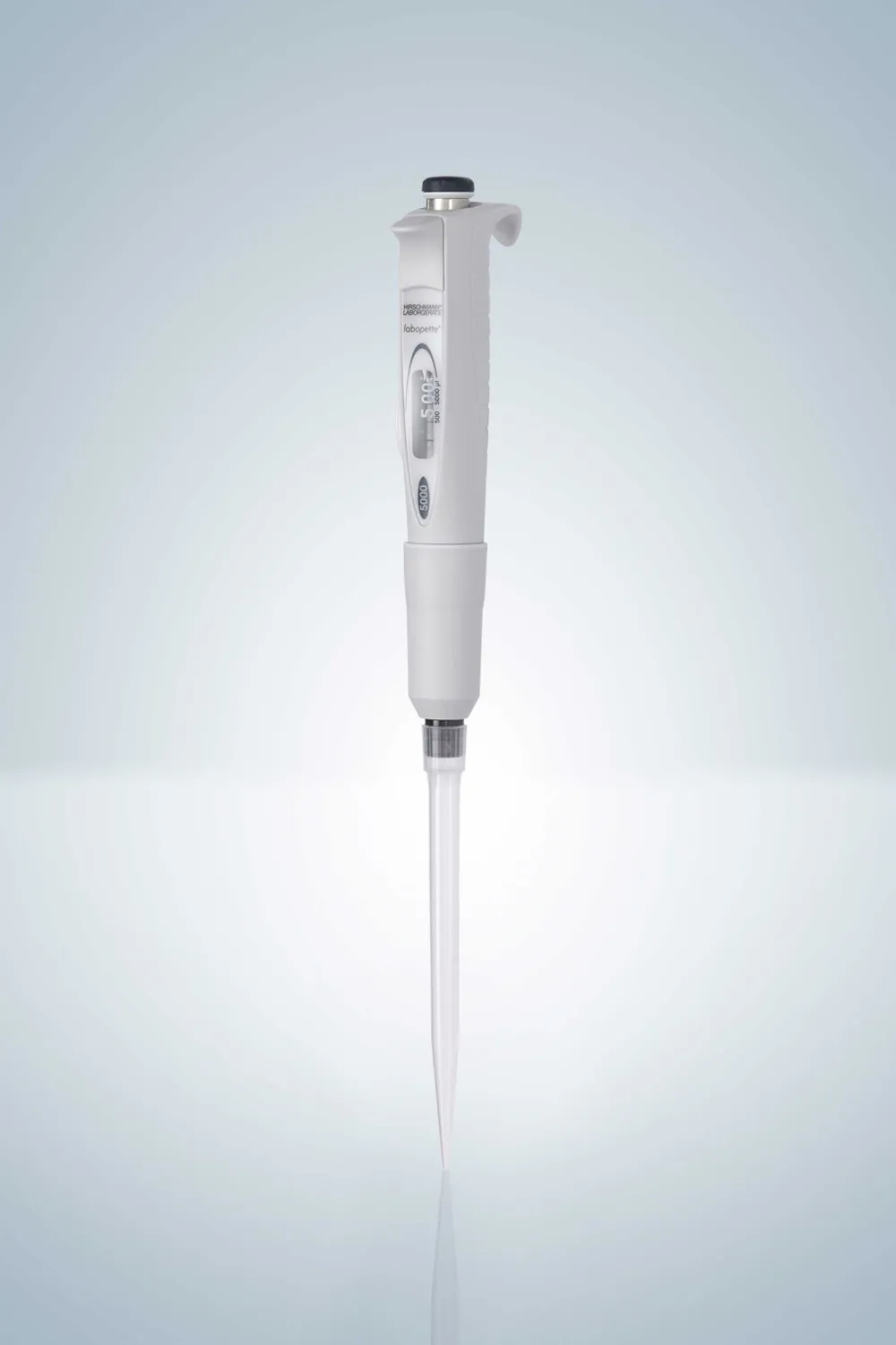 Pipeta automática de volumen variable Labopette®. HIRSCHMANN. Rango (µl): 2-20. Subdivisiones (µl): 0,02. Inexactitud (%): 1,0. CV (%): 0,5. Puntas: Amarilla 1-200